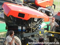 Die variablen Vicon Rundballenpressen RV 4216 und 