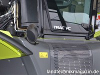 Der Auspuff ist bei den neuen Claas XERION 4000, 4