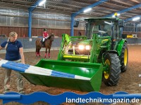 Die John Deere 5E Dreizylindertraktoren 5055E, 506