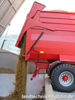 Die 8-m-Wanne des Krampe Big Body 790 hat einen ve