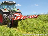 Beim neuen Alpin-Aufbereiter Fella KC 285 D greife