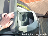 Unter dem serienmäßigen Beifahrersitz der Claas 