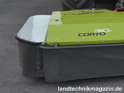 Bild: Die Claas CORTO Frontmähwerke haben einen Anfahrschutz aus flexiblem Gummi, der die Mähwerke vor Schäden bewahren soll.