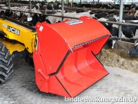 Auf der Agritechnica 2011 stellt Redrock-Importeur