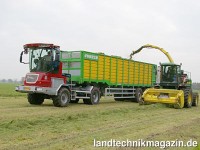 Veldhuizen stellt mit der neuen Agrar-Sattelzugmas