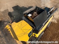 Die New Holland Mähdrescher CX8.85 und CX8.90 ver