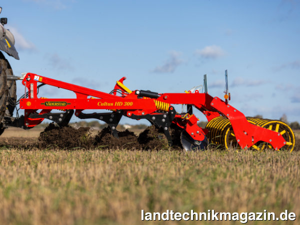 lDer Väderstad Zinkengrubber Cultus ist jetzt auch als klappbarer Cultus 425 und 525 mit 4,25 beziehungsweise 5,25 m Arbeitsbreite verfügbar. Umgekehrt gibt es den Cultus HD jetzt auch als starren Cultus HD 300 und 400 mit 3 respektive 4 m Arbeitsbreite.