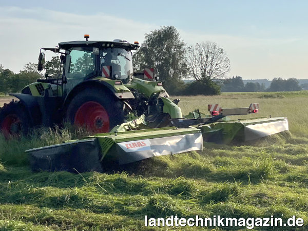 lDie neuen Claas Großflächenmähwerke mit Aufbereiter DISCO 8500 C TREND, DISCO 8500 RC TREND, DISCO 9300 C COMFORT und DISCO 9300 RC COMFORT bieten Arbeitsbreiten von 8,30 m respektive 9,10 m.