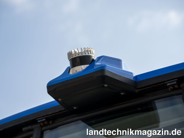 lDas neue Spurführungssystem für New Holland Schmalspurtraktoren der Serie T4 V/N/F arbeitet mit LIDAR-Sensortechnologie und kommt ohne Satellitenunterstützung aus.