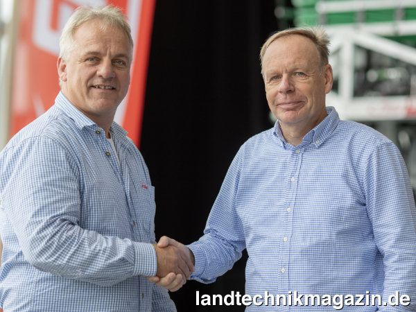 lFliegl und Stapel bündeln ihre Kräfte in den Bereichen Gülletechnik und Agrar-Sattelzugmaschinen mit einer strategischen Kooperation. Im Bild Josef Fliegl jun. (links) und Bernd Stapel (rechts).