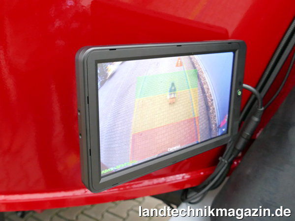 lDie neuen Rückfahrkameras für BvL-Futtermischwagen ermöglichen Personenerkennung durch KI-Technologie.