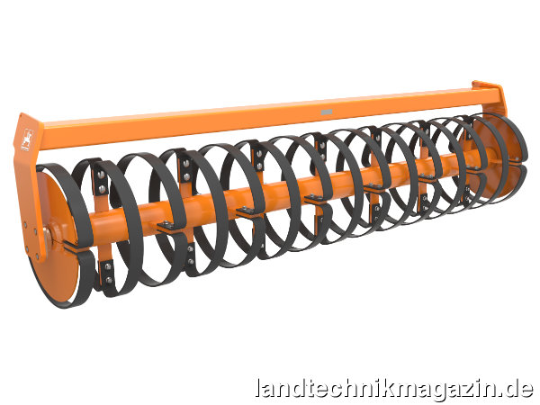 lNeu im Amazone Nachläufer-Programm für die Anbaugrubber Cenio und Cenius sowie die Anbau-Kompaktscheibeneggen Catros ist die Federringwalze FW 580.