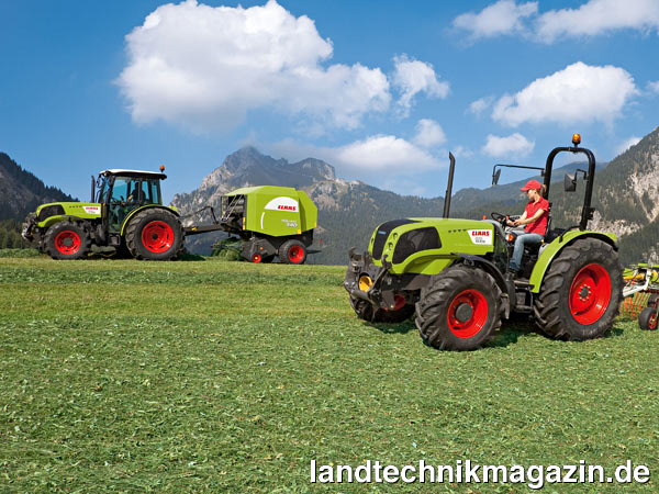 lMit dem ELIOS präsentierte Claas auf der Agritechnica 2009 einen kompakten und wendigen Traktor mit 72 bis 88 PS Leistung. Der ELIOS kann individuell konfiguriert werden. Von der Basisausstattung über eine höhere Hydraulikleistung bis zum komfortableren Getriebe ist alles möglich.