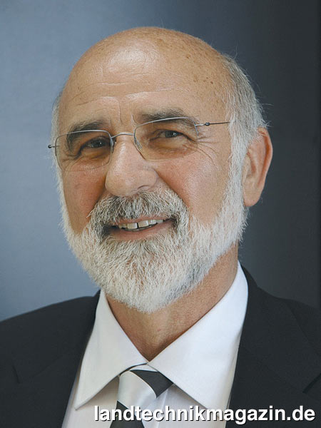 lVdAW-Präsident Erich Pappelau feiert heute seinen 70. Geburtstag. 1998 wurde Erich Pappelau zum Vizepräsidenten des VdAW e.V. und 2003 zum Gesamtpräsidenten gewählt. In seinem berufspolitischen Engagement setzt sich Erich Pappelau nachdrücklich für den Erhalt und die Weiterentwicklung mittelständischer Unternehmen des Agrarhandels, des Handwerks und der Dienstleistungsbetriebe ein.