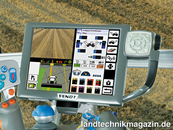 lAuf den DLG-Feldtagen 2010 präsentiert Fendt das auf der Agritechnica 2009 vorgestellte neue Elektronikkonzept Variotronic erstmals im praktischen Einsatz. Das Konzept vereint in nur einem Terminal die Bedienung des Traktors, die ISO-Bus-Gerätesteuereung, die Spurführung VarioGuide und die Dokumentation VarioDoc.