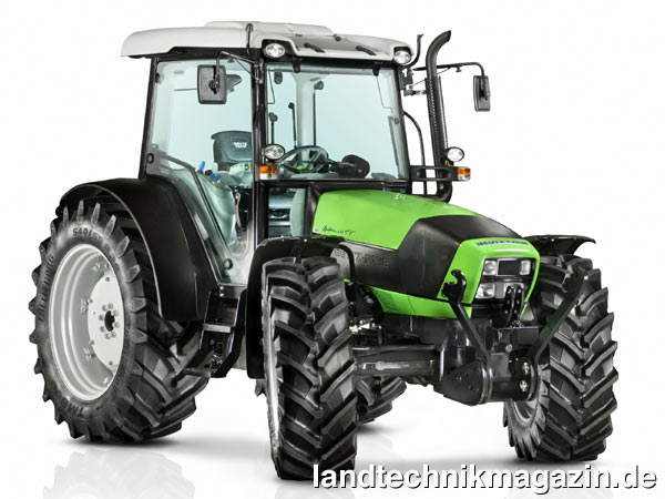 lWie Deutz-Fahr mitteilt, sind die bereits zur Agritechnica 2009 angekündigten Agrofarm 420 und 430 in ProfiLine-Ausstattung mit stufenlosem TTV-Getriebe ab sofort lieferbar. Angetrieben werden der Agrofarm 420 und 430 von 4-Zylinder DEUTZ-Turbodiesel-Motoren mit Ladeluftkühlung und einer Leistung von 99 und 109 PS (73 und 80 kW, Herstellerangaben gem. 2000/25 EC). Das stufenlose TTV-Getriebe verfügt über drei Fahr- und Arbeitsstrategien und als weitere Besonderheit die Möglichkeit der mechanischen Untersetzung in die Bereiche „Normal“ ist für alle herkömmlichen Einsätze und „Heavy Duty“ für Arbeiten bei denen besonders hohe Zugkraft gefordert ist.