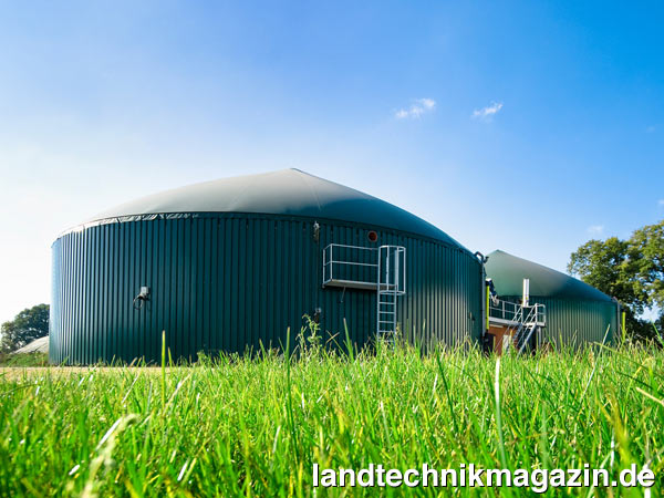 XL-Bild: Die Consentis Anlagenbau GmbH präsentiert auf der EuroTier 2010 das Consentis Concept 2011. Hierbei handelt es sich um die neueste Generation von Biogasanlagen, bei der zahlreiche neue technologische Verfahren eingeführt und gezielt aufeinander abgestimmt wurden, um die technische und ökonomische Effizienz der Biogasproduktion zu verbessern.