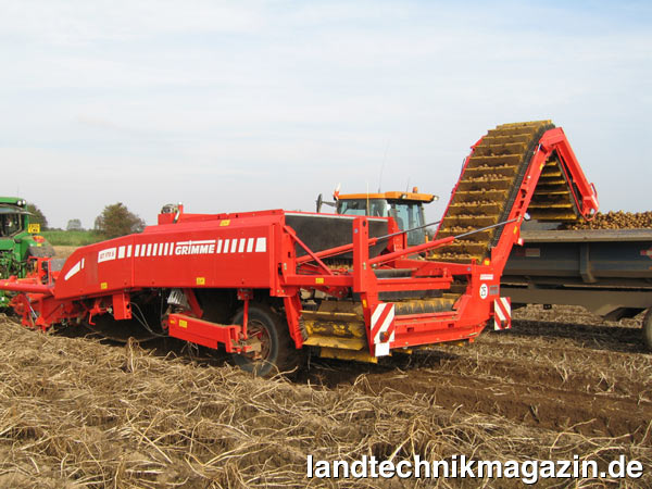 Bild: Agritechnica Neuheiten Silbermedaille 2011 für Speedtronic, Grimme Landmaschinenfabrik GmbH & Co. KG, Damme, Deutschland, Halle 2, Stand C33.