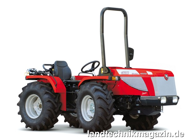 lFür den Tigrone 6500 Jona von Antonio Carraro mit isodiametrische Rädern gibt es einen neuen Turbodieselmotor mit 57 PS.