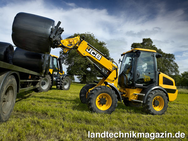 lDer Rahmen der JCB TM180 und TM220 wurde neu konstruiert und erlaubt erstmals das Mitführen von Anhängern bis zu 3,5 Tonnen.