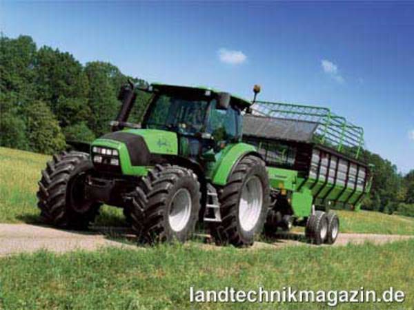 lDrei Modelle von 90-110 PS (66-81 kW). Der Agrotron K ist die neue, leistungsstarke Mittelklasse von DEUTZ-FAHR.