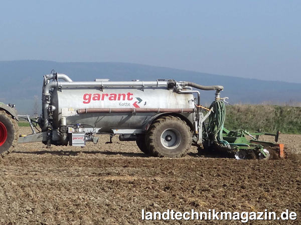 l16.000 Liter Gülle auf einer Achse – mit dem neuen garant PE 16.000 stößt Kotte Landtechnik in eine neue Dimension bei Einachs-Güllefässern vor.