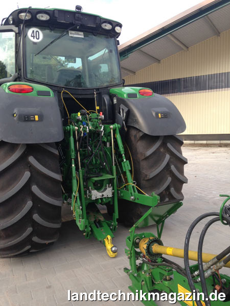 Bild: SIMA Innovation Award 2015 Silbermedaille für John Deere Autoconnect.