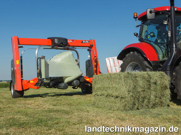 Bild: Agritechnica Neuheiten Silbermedaille 2015 für KUHN Quader- und Rundballenwickler SW 4014 AutoLoad, KUHN Maschinen-Vertrieb GmbH, Genthin-Schopsdorf, Deutschland, Halle 12, Stand C04.
