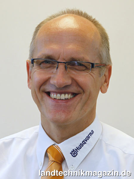 lNeuer Vertriebsleiter bei Husqvarna ist der 55jährige Uwe Kacar. Er war zuvor Regionalverkaufsleiter und zuletzt als Key Account Manager für die Betreuung der Verbände und Kooperationen verantwortlich.