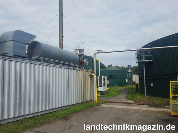 XL-Bild: Die kürzlich durch die Nordmethan GmbH erworbene, derzeit stillgelegte, Biogasanlage im brandenburgischen Falkenhagen, soll nach einer umfassenden Sanierung und Modernisierung voraussichtlich ab Ende 2016 wieder eine Gesamtleistung von 3,3 MW erbringen.