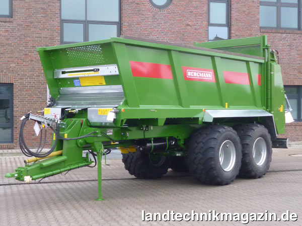 Der neue Bergmann Universalstreuer TSW 5210 W mit serienmäßiger Wiegeeinrichtung wurde konzipiert, um durch professionelle Technik den sorgfältigen und nachhaltigen Umgang mit organischen Düngemitteln zu erleichtern. lDer neue Bergmann Universalstreuer TSW 5210 W mit serienmäßiger Wiegeeinrichtung wurde konzipiert, um durch professionelle Technik den sorgfältigen und nachhaltigen Umgang mit organischen Düngemitteln zu erleichtern.