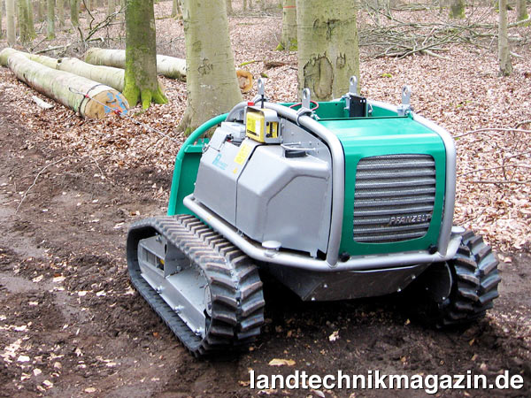 lPfanzelt Fällraupe PS RH - 1135/5 mit 5 Tonnen Zugkraft (Herstellerangabe).