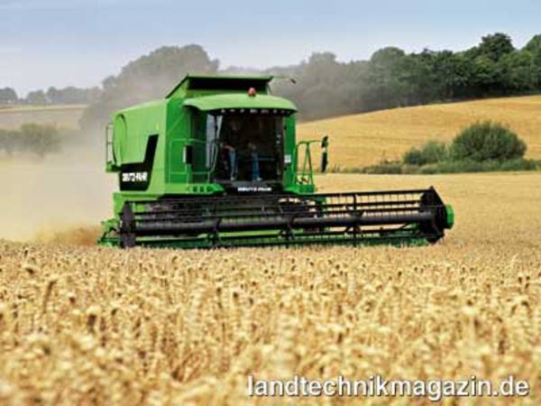 lPünktlich zum Frühkauf 2008 stellt DEUTZ-FAHR die in weiteren Details überarbeiteten Mähdrescher der 56er-Baureihe mit neuem Top-Modell MD 5695 vor.