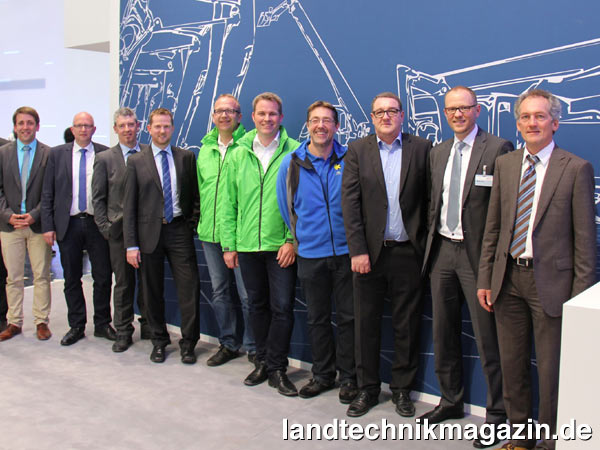 lTreffen der Systemintegratoren auf dem bauma Messestand 2016 von Bosch Rexroth.