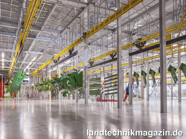 lDie neue KTL-Lackieranlage bei Amazone in Hude-Altmoorhausen ist auf eine Kapazität von 750.000 m² zu lackierende Flächen pro Jahr ausgelegt.