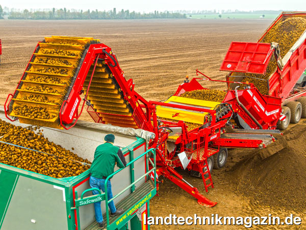 XL-Bild: Die Feldverladestation Grimme CleanLoader kann durch den Hatz 4-Zylinder Dieselmotor ohne zusätzliches Stromaggregat betrieben werden.