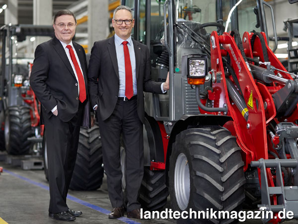 XL-Bild: Die beiden Weidemann Geschäftsführer: Kaufmännischer Geschäftsführer Bernd Apfelbeck (links) und Martin Eppinger (rechts), der neue Technische Geschäftsführer bei Weidemann.