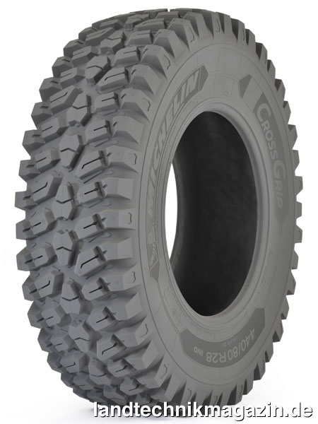 XL-Bild: Der neue Michelin CrossGrip Reifen für kleine Traktoren, Radlader, Teleskoplader und Baggerlader eignet sich laut Hersteller für den gemischten Ganzjahreseinsatz auf der Straße, im Grünland und im Schnee.