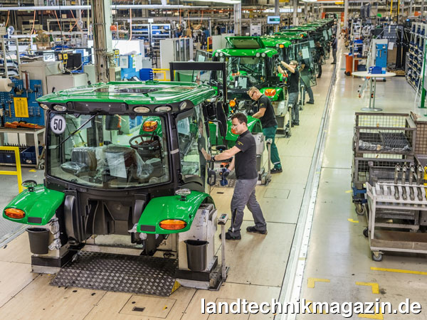 XL-Bild: John Deere gibt an, im 3. Quartal 2018 seien die Maschinenumsätze in Folge der guten Marktbedingungen im Bereich der Land- und Baumaschinen um 36 % auf 9,3 Milliarden US-Dollar gestiegen.