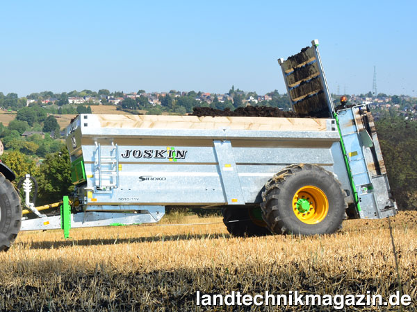 lDie Stalldungstreuer Joskin Siroko 4010/9V, 5010/11V, 5013/12V und 5513/13V verfügen über ein neues Streuwerk, dass die Ausbringmenge deutlich erhöht.