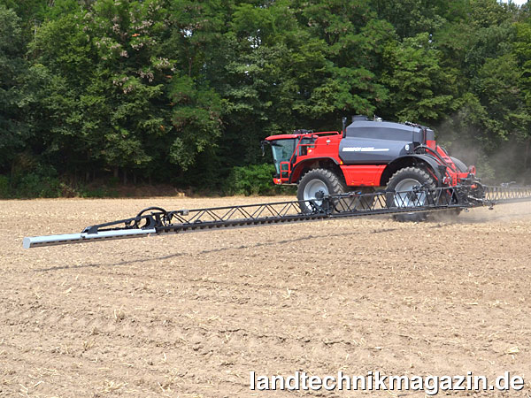 XL-Bild: Die neuen Selbstfahr-Spritzen Horscgh Leeb 6.300 PT und 8.300 PT bieten Gestängebreiten von bis zu 42 m mit bis zu 42 Teilbreiten.