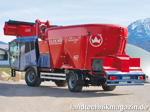 lDie selbstfahrenden Futtermischwagen der Baureihe Siloking SelfLine 4.0 System 500+ können jetzt optional mit einen permanenten Allradantrieb ausgerüstet werden.