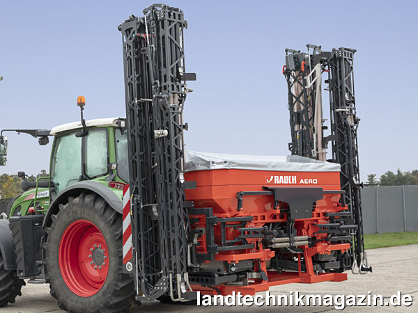 lRauch hat mit dem neuen AERO 32.1 zukünftig wieder einen Pneumatik-Düngerstreuer für den Dreipunkt-Anbau im Programm. Fünf Modelle mit 18 m, 21 m, 24 m, 27 m und 30 m Arbeitsbreite sollen angeboten werden.