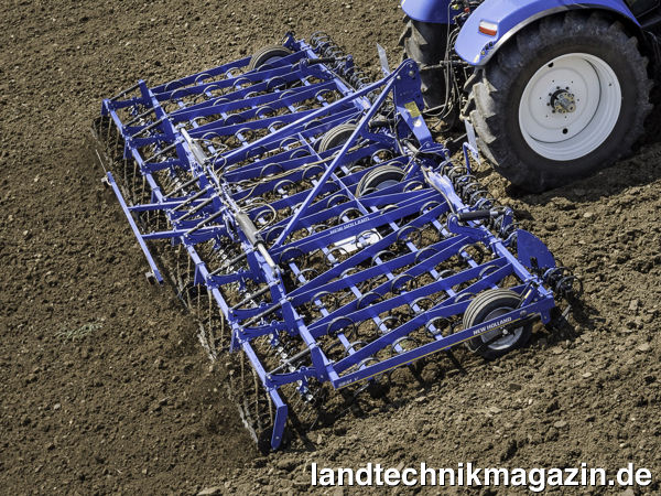 Bild: Die New Holland Saatbett-Grubber beziehungsweise Saatbettkombinationen der Baureihe SBM V gibt es mit 6,5 bis 8,3 m Arbeitsbreite (Herstellerangabe).