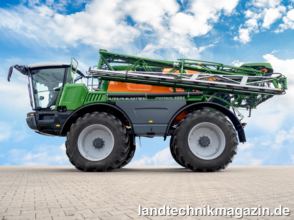 lDie neue selbstfahrende Pflanzenschutzspritze Amazone Pantera 4504 verfügt über einen größeren Kraftstofftank und Neuerungen beim Bedienzentrum SmartCenter.