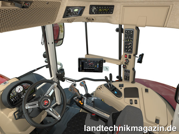 Bild: Bei den neuen Massey Ferguson MF 7S Traktoren in Efficient-Ausführung gibt es eine neue Bedienarmlehne und eine Kombination aus elektronisch und mechanisch bedienten Steuergeräten.