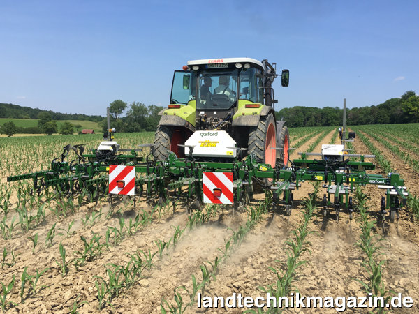 lMit dem neuen Garford TwinShift-Präzisionshackgerät mit 6 m Arbeitsbreite ist eine mechanische Beikrautregulierung mit hoher Genauigkeit auch in Kulturen die im 3-m-Raster gesät wurden möglich.